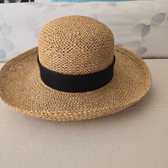Straw Sun Hat with Black Bow - Picture 1 of 4